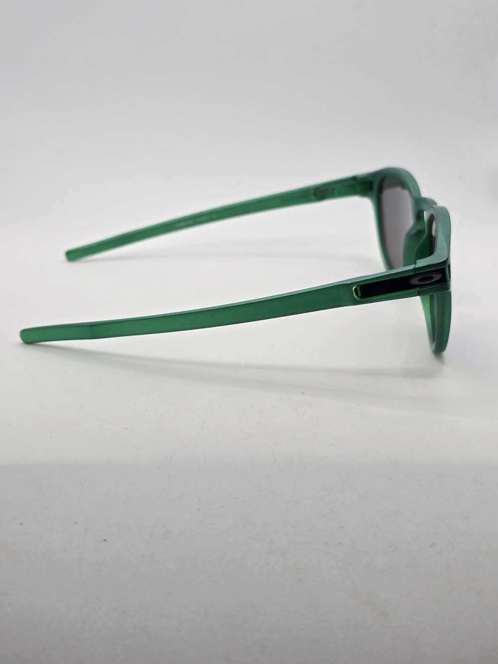 Oakley Latch Green Round Frame Sunglasses with Mirrored Lenses - Picture 5 of 7